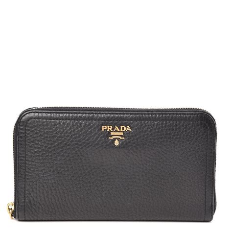 prada vit daino wallet